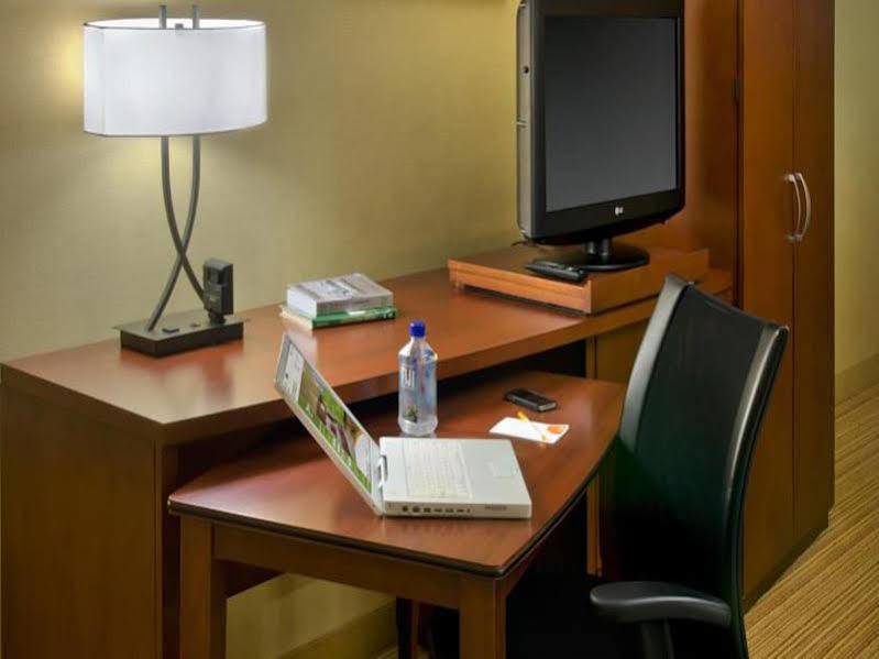 Courtyard Syracuse Carrier Circle 3* East Syracuse